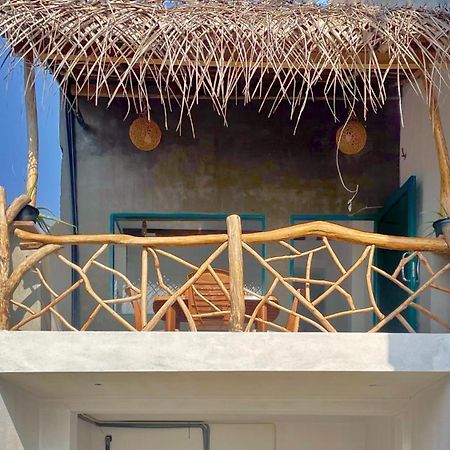 Heimathafen Hikka Apartment Hikkaduwa Ngoại thất bức ảnh