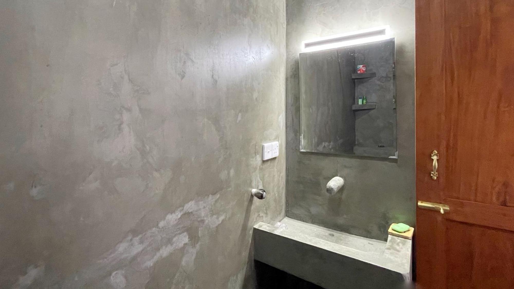 Heimathafen Hikka Apartment Hikkaduwa Ngoại thất bức ảnh