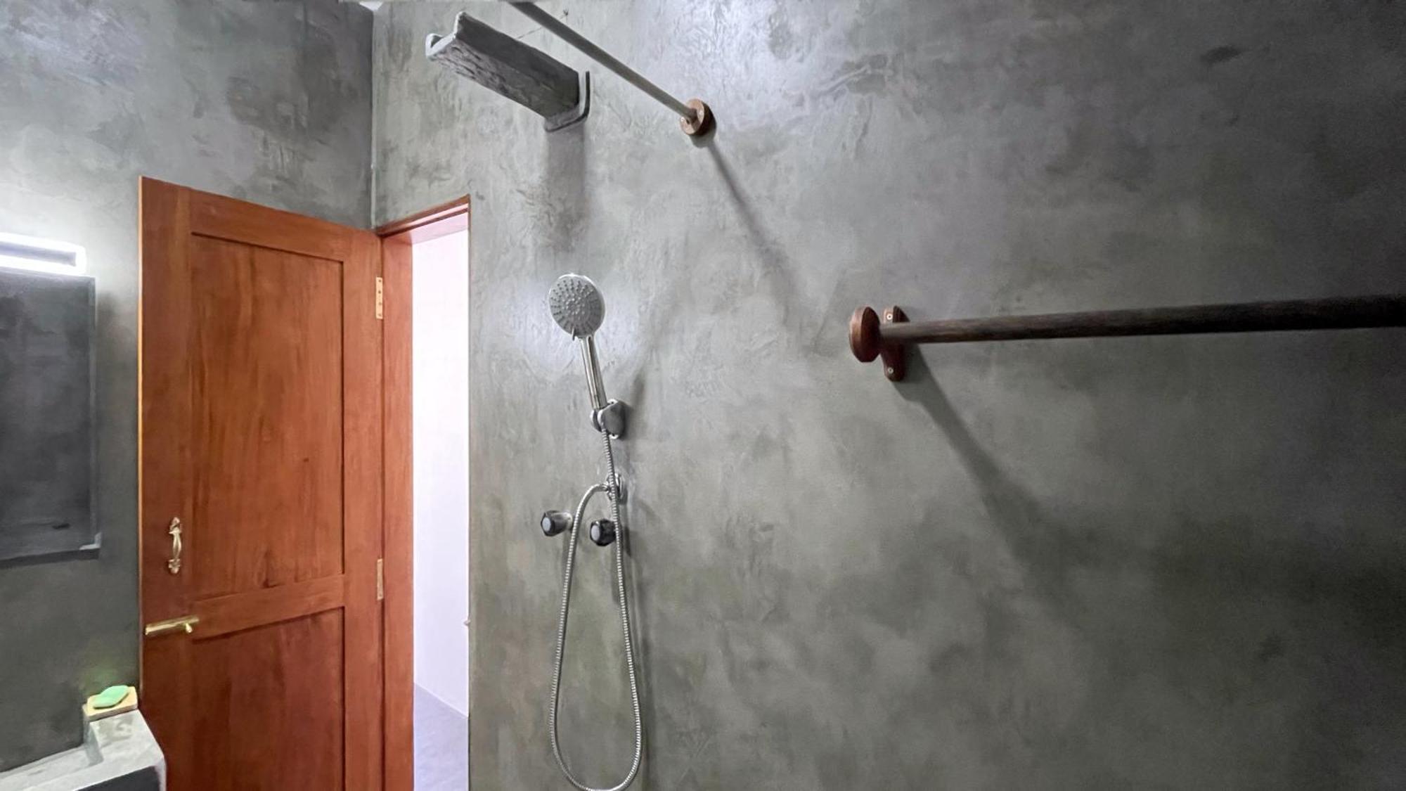 Heimathafen Hikka Apartment Hikkaduwa Ngoại thất bức ảnh