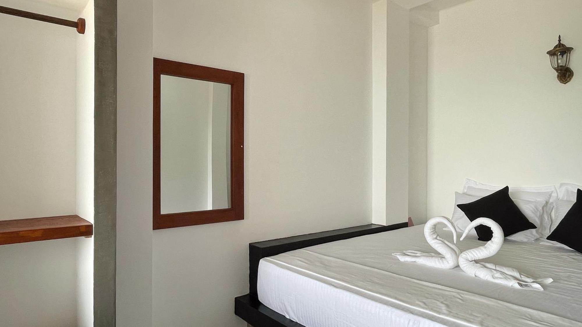 Heimathafen Hikka Apartment Hikkaduwa Ngoại thất bức ảnh